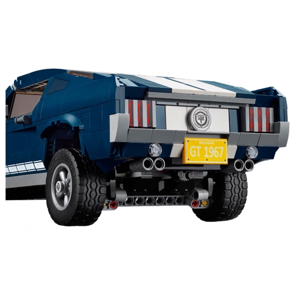 Das LEGO Set Ford Mustang GT-9