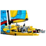 Das LEGO Set Rennyacht-3