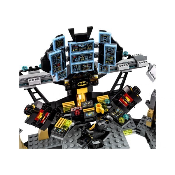 Das LEGO Set Batcave-Einbruch-8