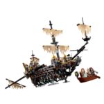 Das LEGO Set Silent Mary-2