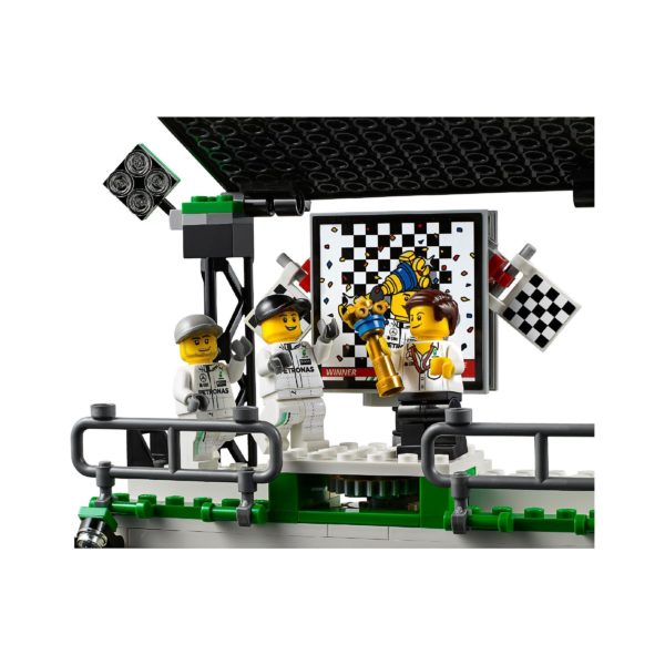 Das LEGO Set MERCEDES AMG PETRONAS Formula One™ Team-6