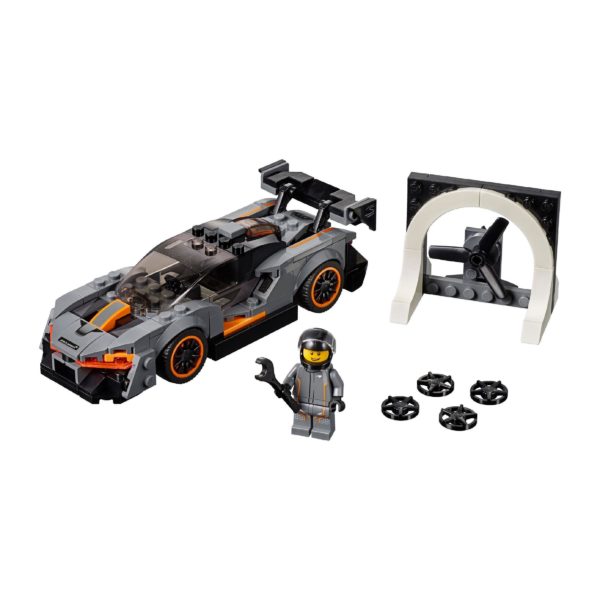 Das LEGO Set McLaren Senna-3