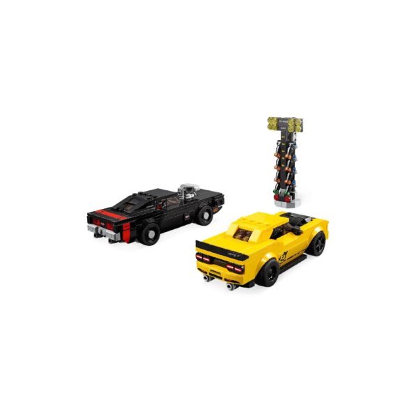 Das LEGO Set 2018 Dodge Challenger SRT Demon und 1970 Dodge Charger R/T-5