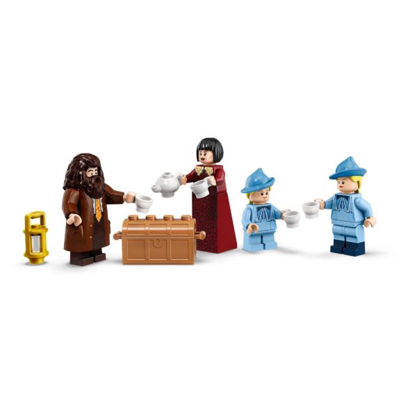 Das LEGO Set Beauxbatons Kutsche-6