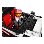 Das LEGO Set Nissan GT-R NISMO-7